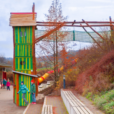 Hort- und Schulspielplatz Schmiedeberg